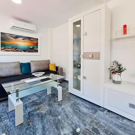 Modern Apartment Right In The Heart Of Benidorm Exterior photo