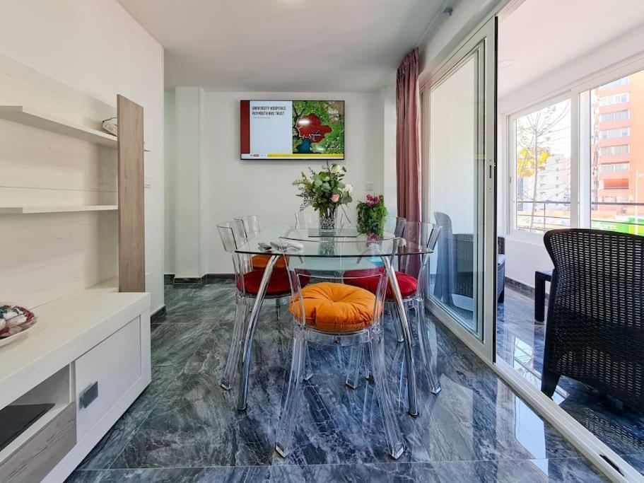 Modern Apartment Right In The Heart Of Benidorm Exterior photo